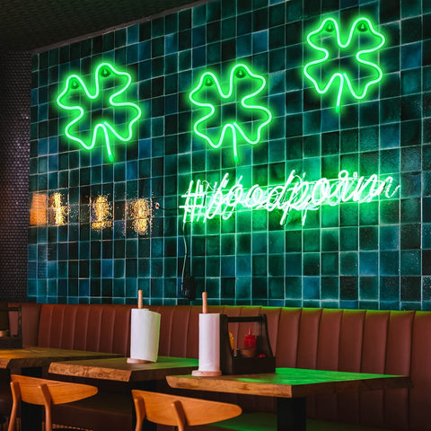Four-leaf clover Neon Signs